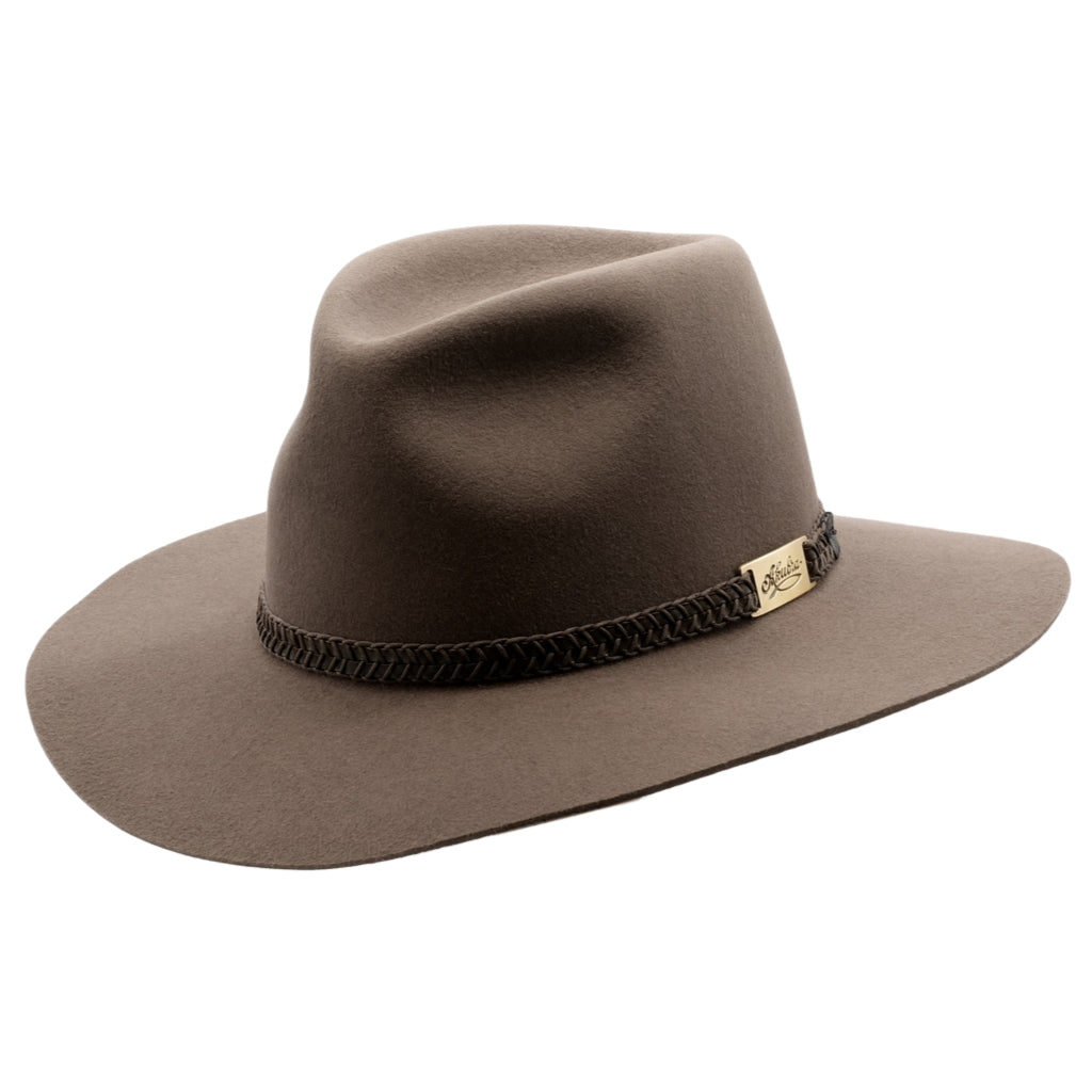Angle view of Akubra Avalon hat in Hazelnut colour