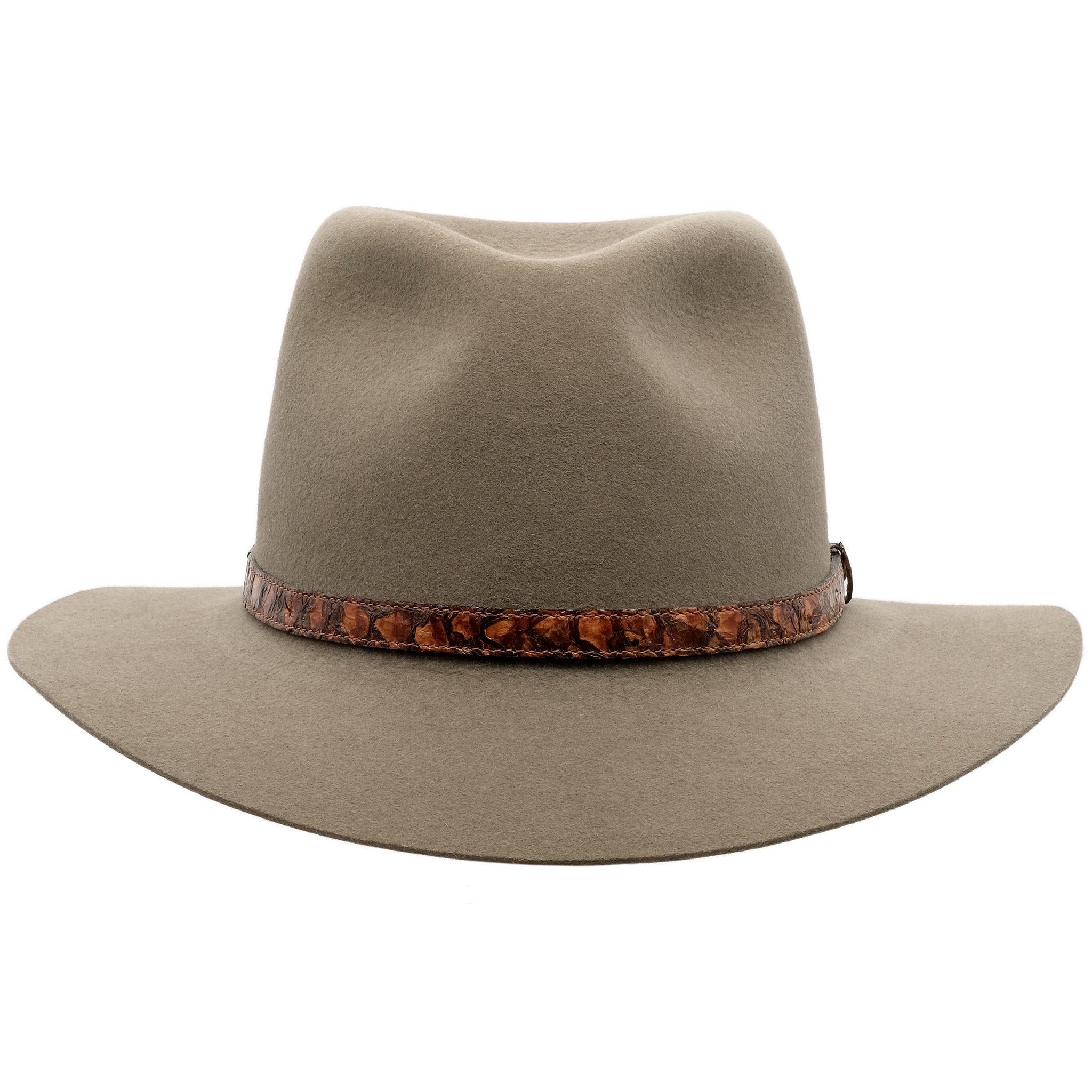 Front view of Akubra Banjo Paterson hat in Heritage Fawn colour