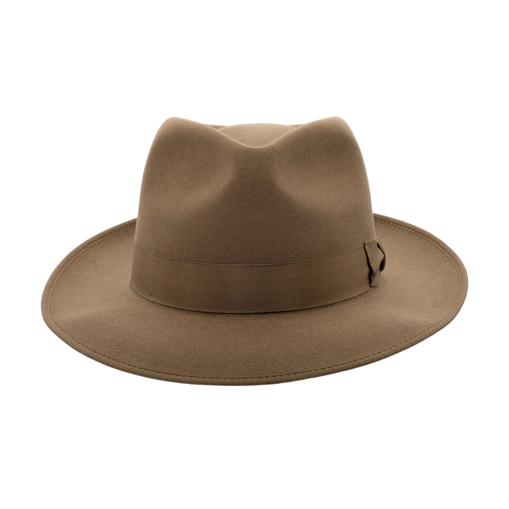 front view of Akubra Stylemaster hat in acorn Fawn