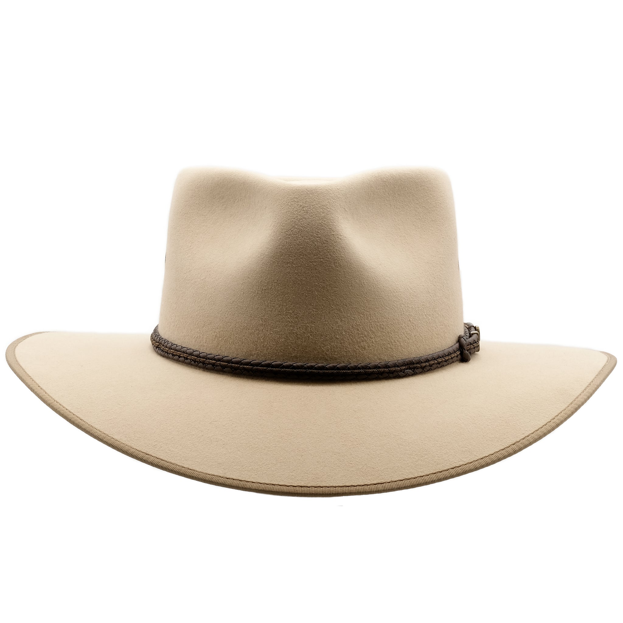 Front view of the Akubra Cattleman hat in sand colour