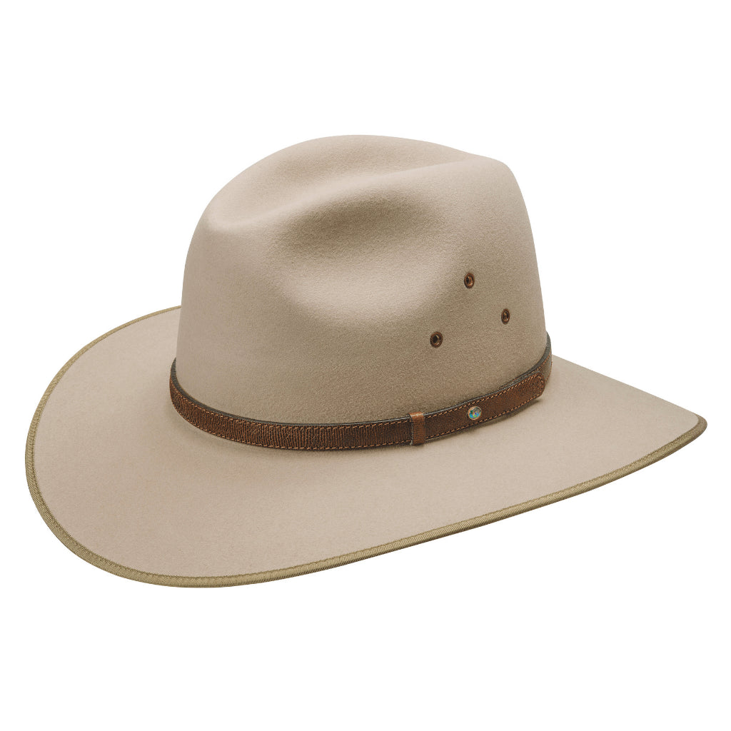 Angle view of the Sand Akubra Coober Pedy hat