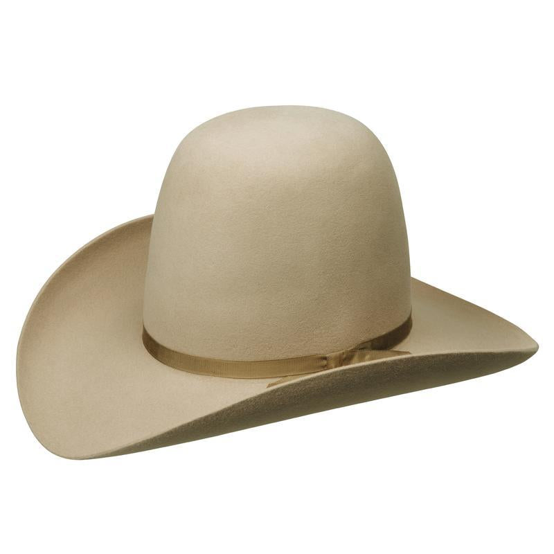 Angle view of the Akubra Woomera hat in Sand colour