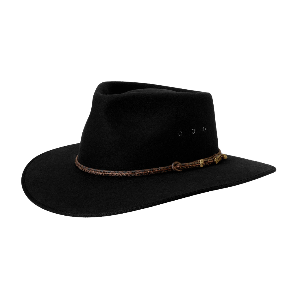 Angle view of the Black Akubra Cattleman hat